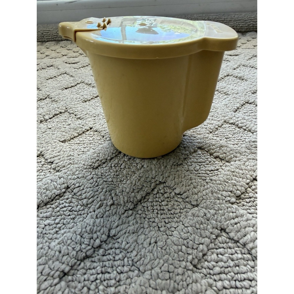 Vintage TUPPERWARE Creamer 574-12  Flip Top Yellow Harvest Gold - USA